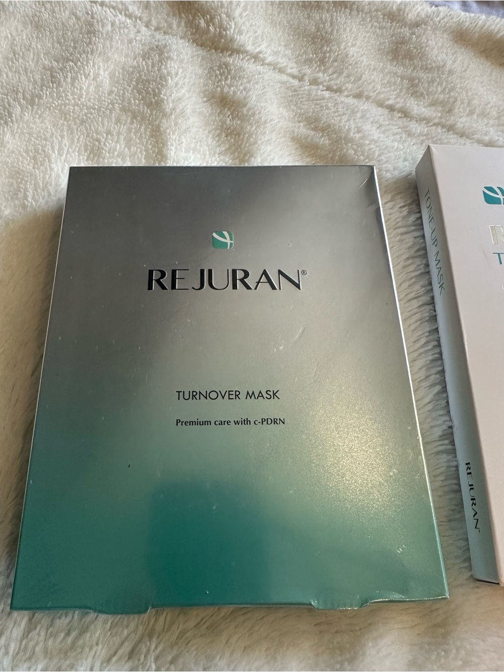 REJURAN Turnover Mask - Teal Gradient Packaging